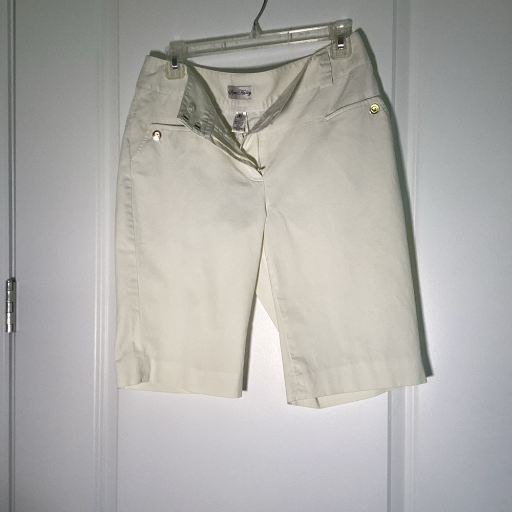Bermuda Shorts Sport Haley Size 6 NWOT 98% Cotton 2% spandex